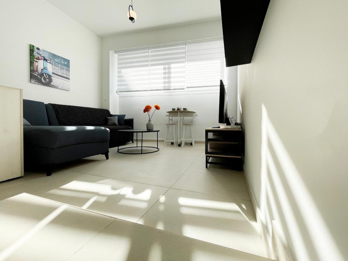 Apartament Soho Cozy 55Sqm Studio In Ateny Zewnętrze zdjęcie